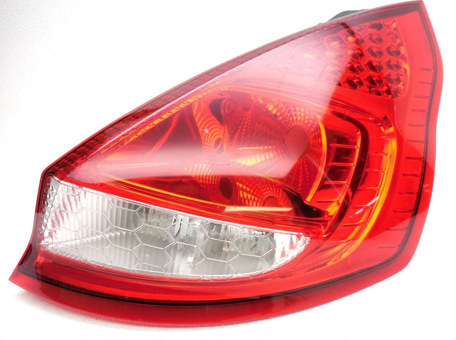 LATTEST TAILLIGHT ASSY FOR FORD FIESTA (LEFT)