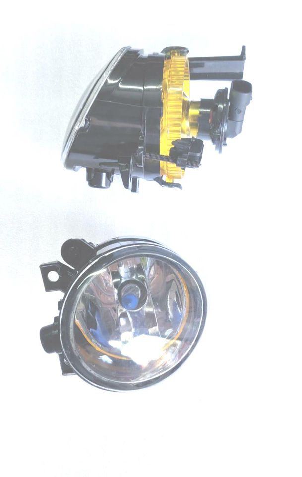 Fog Light Lamp Assembly For Volkswagen Vento (Set Of 2Pcs)