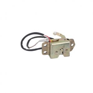 Dicky / Back Door Latch With Wire For Toyota Qualis